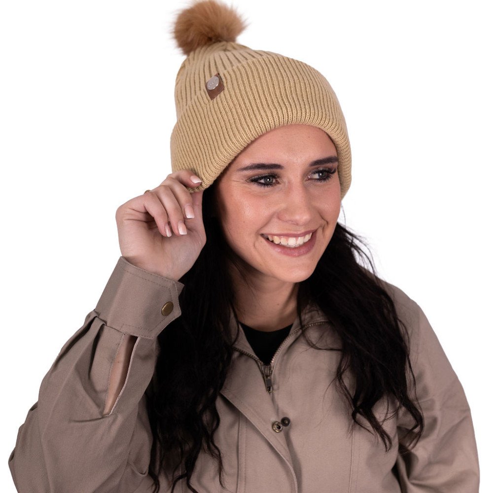 BEANIE BEIGE KNITTED